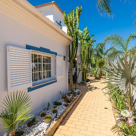 Oasis Holiday home *